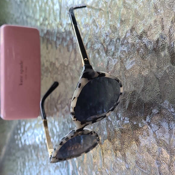 Sunglass frames - Picture 3 of 8